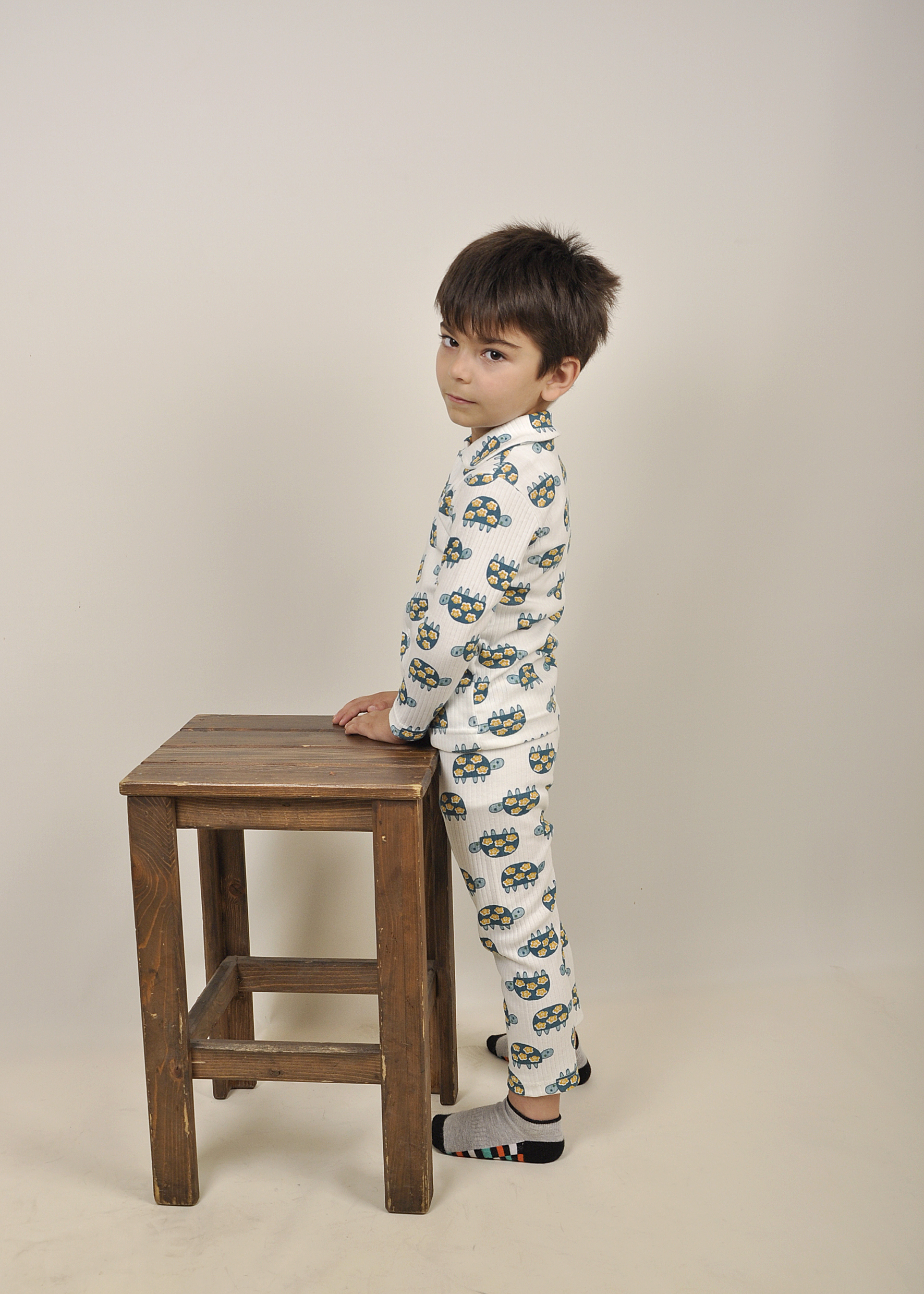Peki 4 Mevsim Uniseks Kız Erkek Minik İnterlok %80 Pamuk Standart Kaplumbağa Desenli Önden Çıtçıtlı Emprime Pijama Takımı 14470