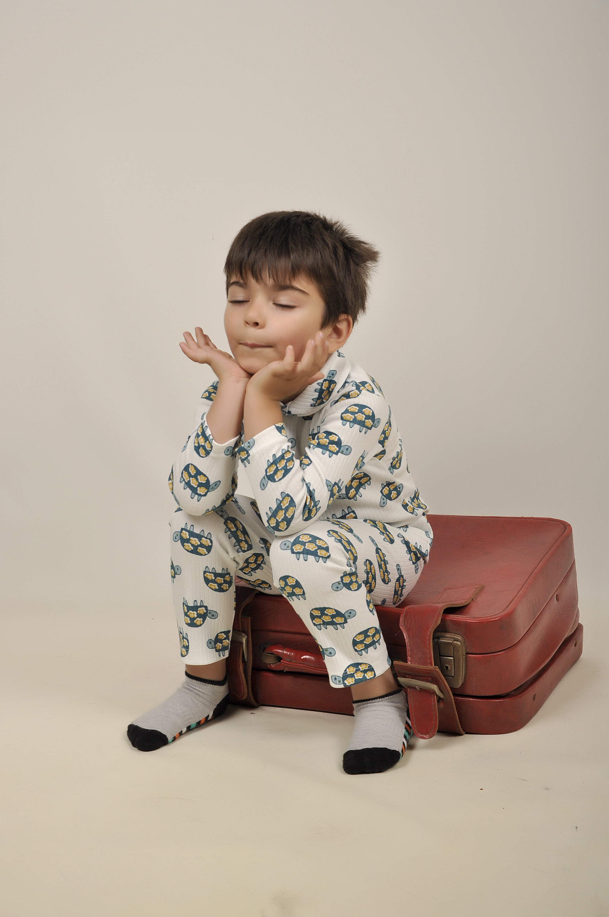 Peki 4 Mevsim Uniseks Kız Erkek Minik İnterlok %80 Pamuk Standart Kaplumbağa Desenli Önden Çıtçıtlı Emprime Pijama Takımı 14470